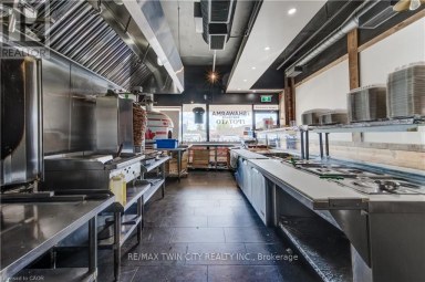 170 UNIVERSITY AVENUE Waterloo Ontario photo 12