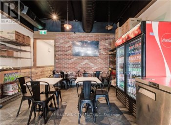 170 UNIVERSITY AVENUE Waterloo Ontario photo 27