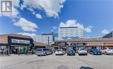 170 UNIVERSITY AVENUE Waterloo Ontario photo 3