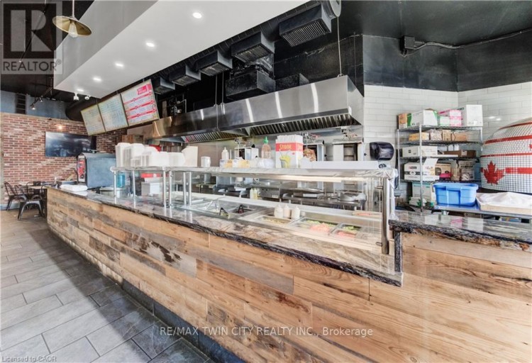 170 UNIVERSITY AVENUE, Waterloo, Ontario, N2L3E9