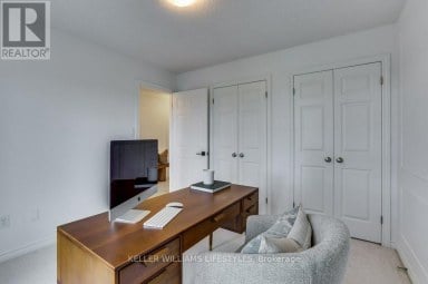 2090 DENVIEW AVENUE London North (North S) Ontario photo 10