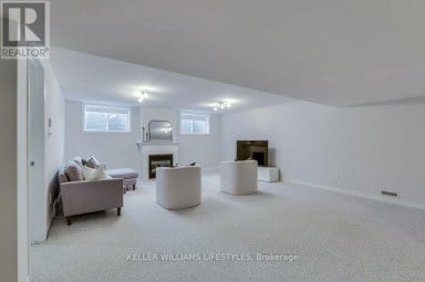 2090 DENVIEW AVENUE London North (North S) Ontario photo 35
