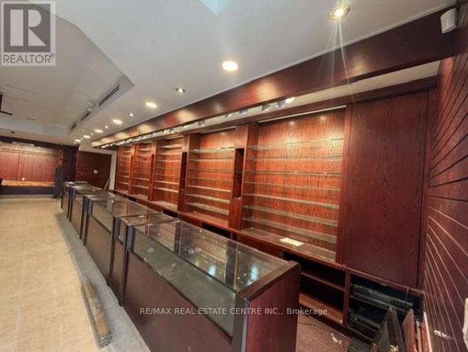 5 - 7206 AIRPORT ROAD, Mississauga (Malton), Ontario, L4T2H3