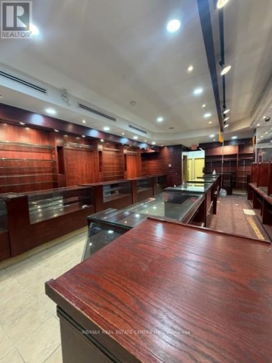 5 - 7206 AIRPORT ROAD, Mississauga (Malton), Ontario, L4T2H3
