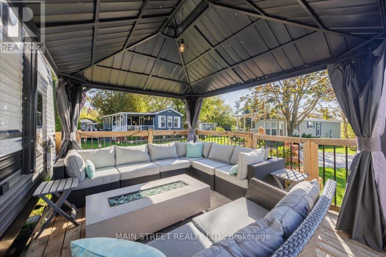15 HAWAIIAN CIRCLE, Whitchurch-Stouffville, Ontario, L0G1E0