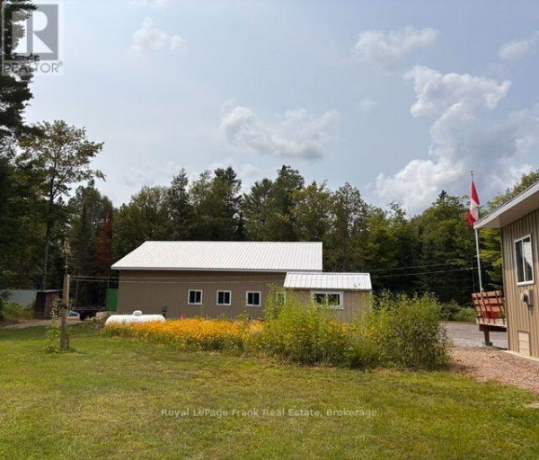 989 NORTH MCKENZIE LAKE ROAD, South Algonquin, Ontario, N0C1B0