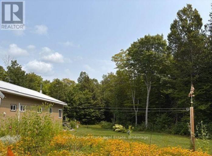 989 NORTH MCKENZIE LAKE ROAD, South Algonquin, Ontario, N0C1B0