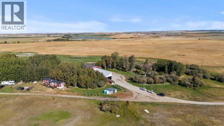 244082 817 Highway N, Rural Wheatland County, Alberta, T1P0H8