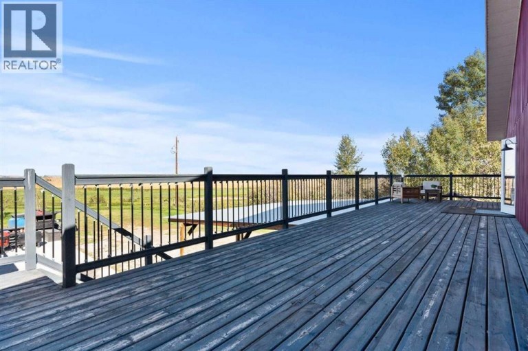 244082 817 Highway N, Rural Wheatland County, Alberta, T1P0H8