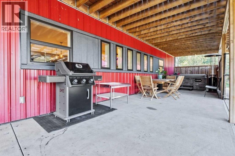 244082 817 Highway N, Rural Wheatland County, Alberta, T1P0H8