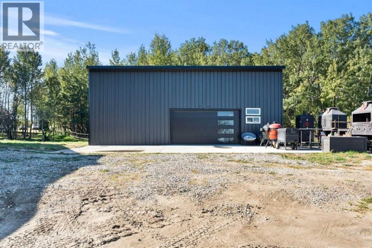 244082 817 Highway N, Rural Wheatland County, Alberta, T1P0H8