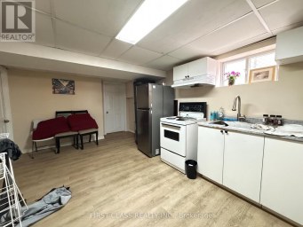 BSMT - 11 ELLINGTON DRIVE Toronto (Wexford-Maryvale) Ontario photo 3