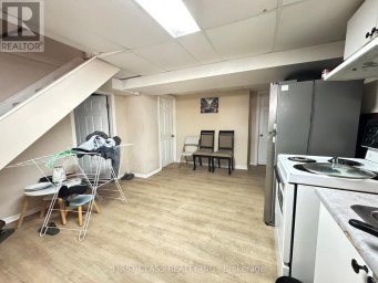 BSMT - 11 ELLINGTON DRIVE Toronto (Wexford-Maryvale) Ontario photo 5