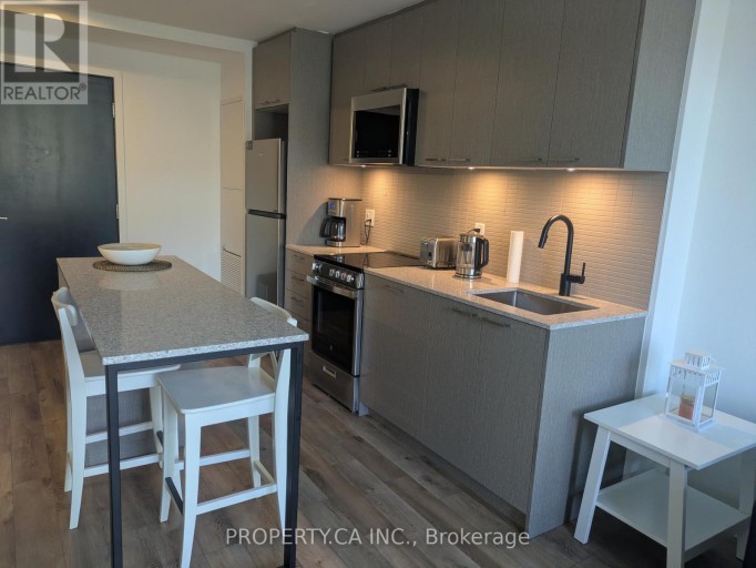 1005 - 1808 ST CLAIR AVENUE W, Toronto (Weston-Pellam Park), Ontario, M6N0C1