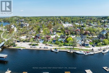 38 OAK STREET Kawartha Lakes (Fenelon Falls) Ontario photo 16
