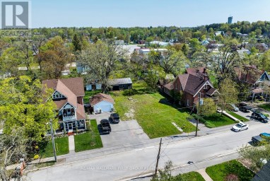 38 OAK STREET Kawartha Lakes (Fenelon Falls) Ontario photo 4