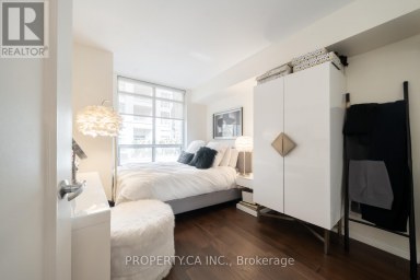 202 - 60 ST CLAIR AVENUE W Toronto (Yonge-St. Clair) Ontario photo 10