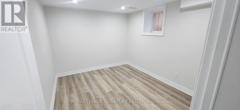 LOWER - 25 LYLE DRIVE, Clarington (Bowmanville), Ontario, L1X0G2