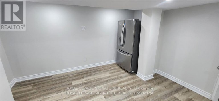 LOWER - 25 LYLE DRIVE, Clarington (Bowmanville), Ontario, L1X0G2