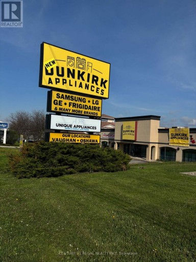 900 CHAMPLAIN AVENUE, Oshawa (Vanier), Ontario, L1J7A6