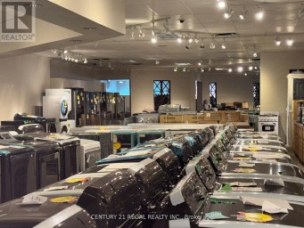900 CHAMPLAIN AVENUE Oshawa (Vanier) Ontario photo 4