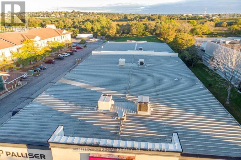 900 CHAMPLAIN AVENUE, Oshawa (Vanier), Ontario, L1J7A6