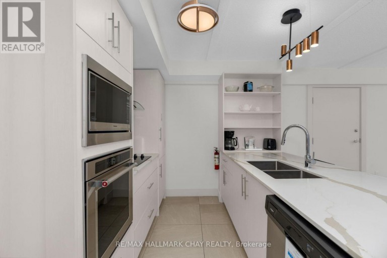6411/6413 - 9 HARBOUR STREET E, Collingwood, Ontario, L9Y5C5