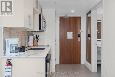 6411/6413 - 9 HARBOUR STREET E Collingwood Ontario photo 26