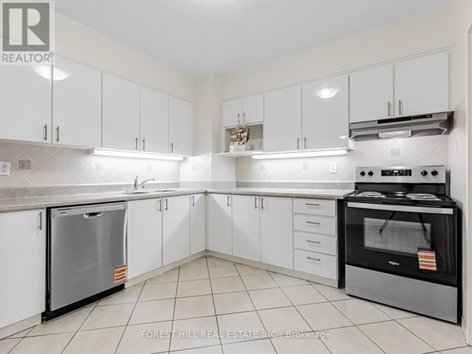 PL5 - 4001 BAYVIEW AVENUE, Toronto (Bayview Woods-Steeles), Ontario, M2M3Z7