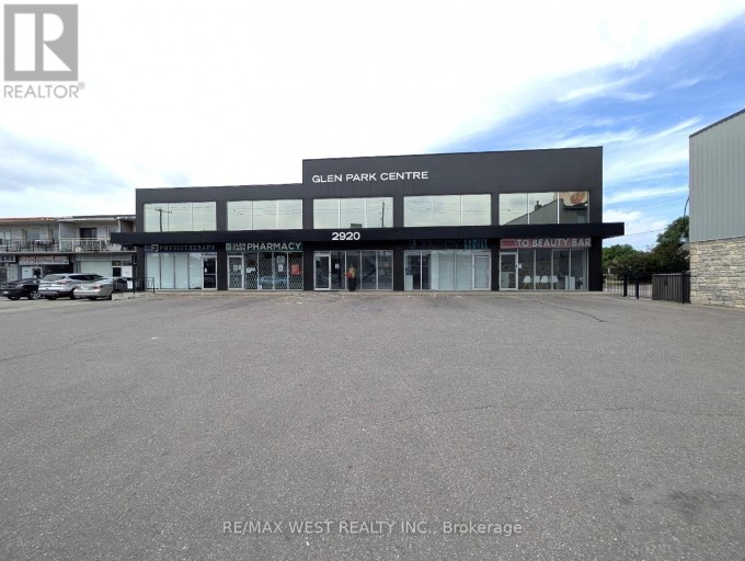 LL1 - 2920 DUFFERIN STREET, Toronto (Yorkdale-Glen Park), Ontario, M6B3S8