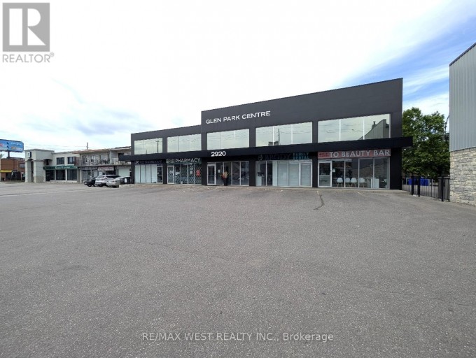 LL1 - 2920 DUFFERIN STREET, Toronto (Yorkdale-Glen Park), Ontario, M6B3S8