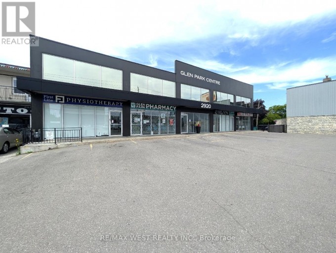 LL1 - 2920 DUFFERIN STREET, Toronto (Yorkdale-Glen Park), Ontario, M6B3S8