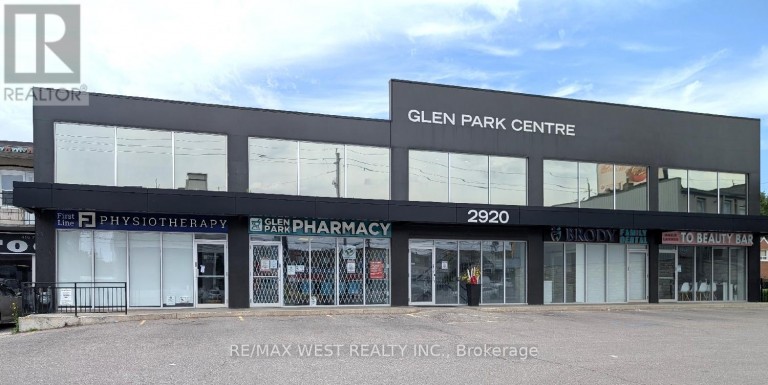 LL1 - 2920 DUFFERIN STREET, Toronto (Yorkdale-Glen Park), Ontario, M6B3S8