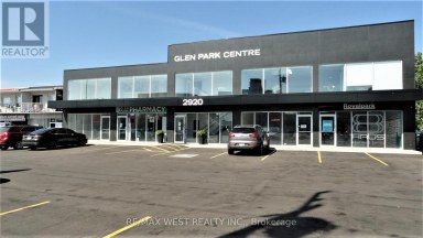 LL1 - 2920 DUFFERIN STREET Toronto (Yorkdale-Glen Park) Ontario photo 8