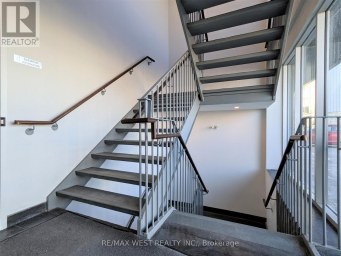 LL2 - 2920 DUFFERIN STREET Toronto (Yorkdale-Glen Park) Ontario photo 11