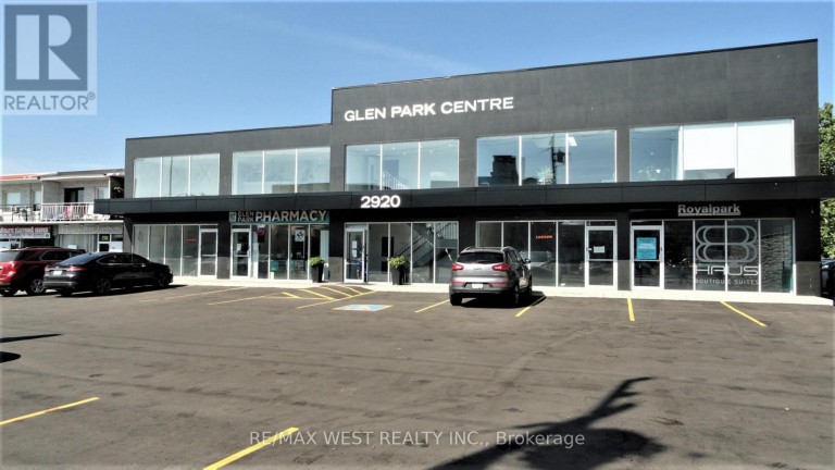 LL2 - 2920 DUFFERIN STREET, Toronto (Yorkdale-Glen Park), Ontario, M6B3S8