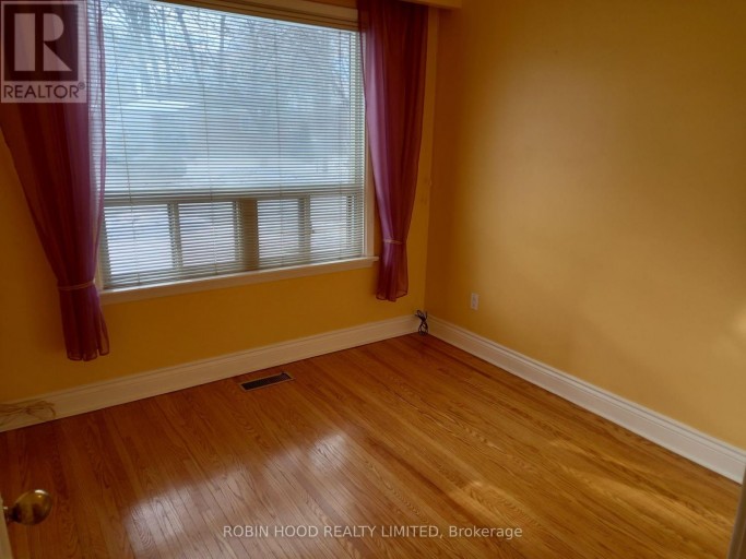 238 THISTLE DOWN BOULEVARD, Toronto (Thistletown-Beaumonde Heights), Ontario, M9V1K7