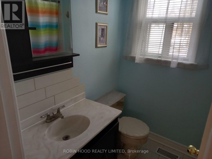 238 THISTLE DOWN BOULEVARD, Toronto (Thistletown-Beaumonde Heights), Ontario, M9V1K7