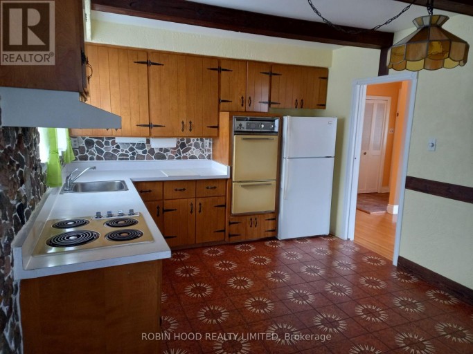 238 THISTLE DOWN BOULEVARD, Toronto (Thistletown-Beaumonde Heights), Ontario, M9V1K7