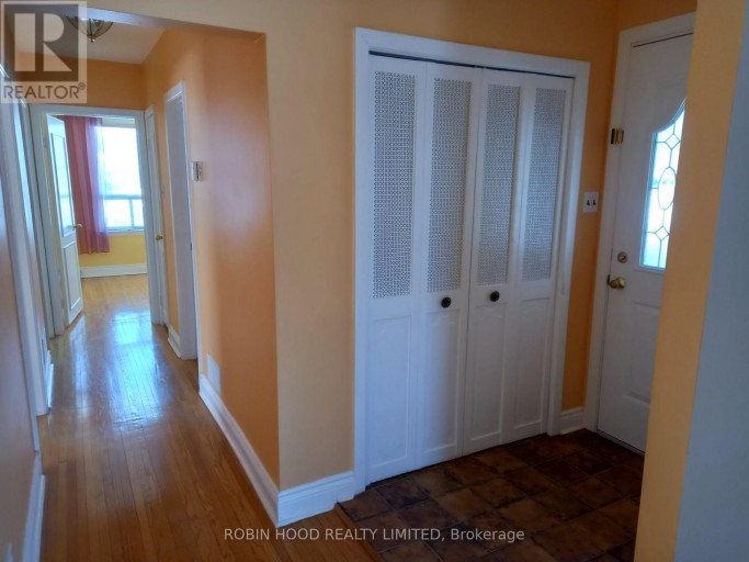 238 THISTLE DOWN BOULEVARD, Toronto (Thistletown-Beaumonde Heights), Ontario, M9V1K7