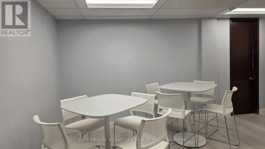 200A - 260 TOWN CENTRE BOULEVARD Markham (Unionville) Ontario photo 22