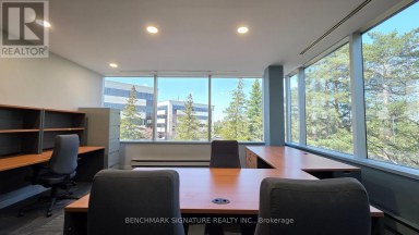 200A - 260 TOWN CENTRE BOULEVARD Markham (Unionville) Ontario photo 4