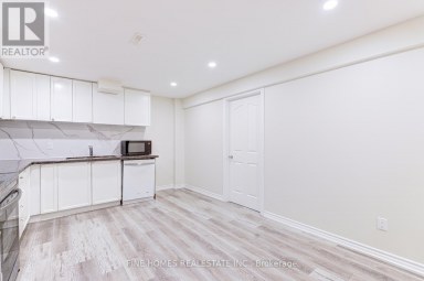 LOWER - 28 ROCKWOOD CRESCENT Vaughan (Beverley Glen) Ontario photo 3