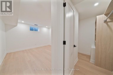 32 ELENA COURT Hamilton (Greensville) Ontario photo 25