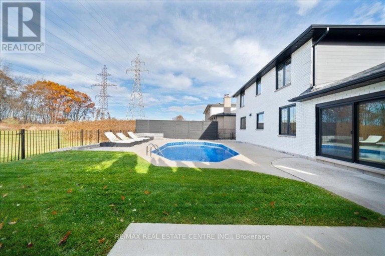 32 ELENA COURT, Hamilton (Greensville), Ontario, L9C7P7