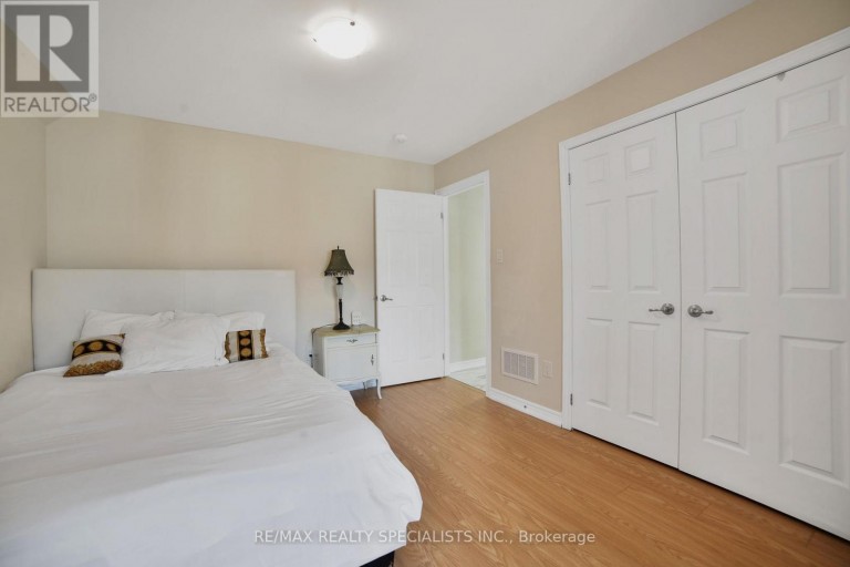 61 RIVERWALK PLACE, Midland, Ontario, L4R0B4