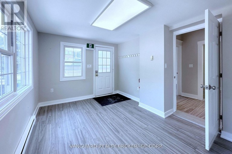 MAINFLOOR - 69 KING STREET W, Caledon (Bolton West), Ontario, L7E1C7