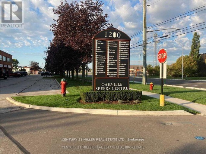 37 - 1200 SPEERS ROAD, Oakville (QE Queen Elizabeth), Ontario, L6L1X4