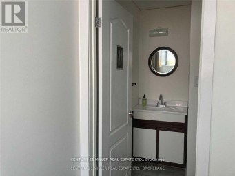 37 - 1200 SPEERS ROAD Oakville (QE Queen Elizabeth) Ontario photo 3