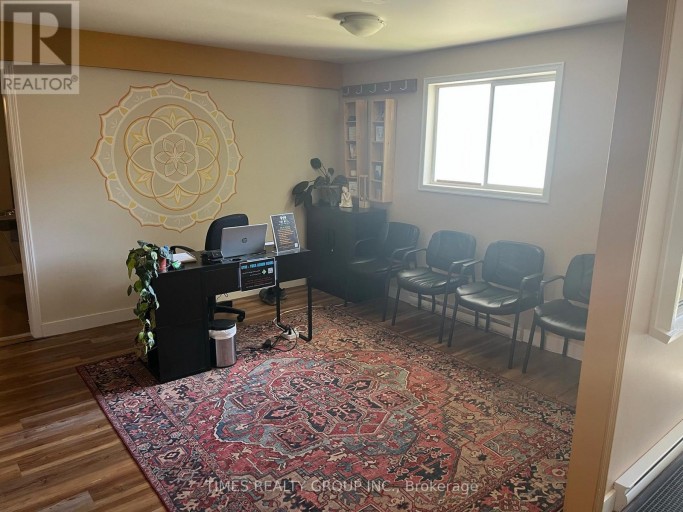 1 - 120 HEREFORD AVENUE, Salt Spring Isl., British Columbia, V8K2T4